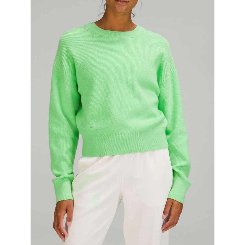 Lululemon Waist Length Scream Green Light Crewneck Sweater Size 4 Best Seller
